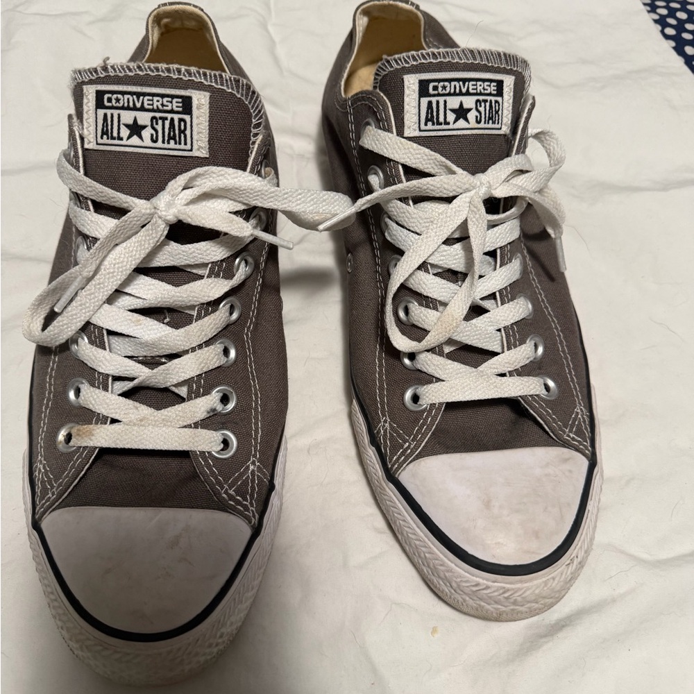 Converse women’s 11/Men’s 9 Low-Top Sneakers — gray Canvas with White Accents